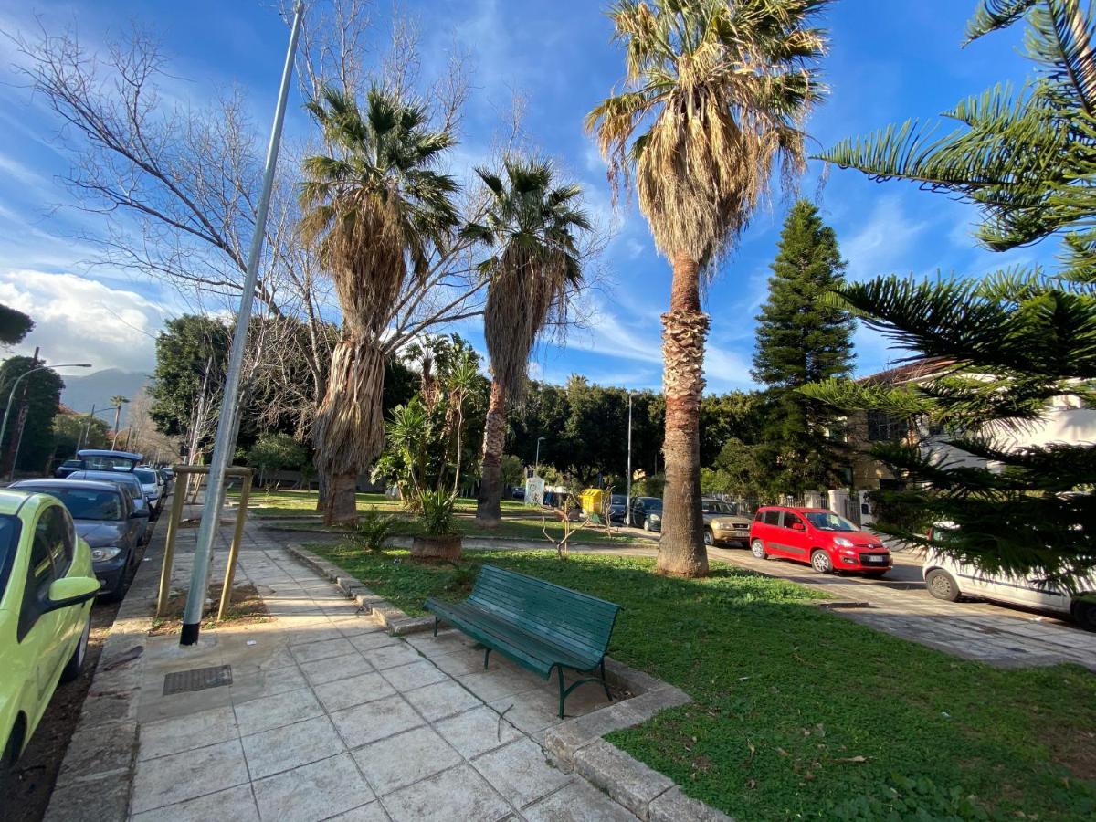 Вилла Mondello Beach The House With Green Lawns Экстерьер фото